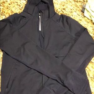 Lulu lemon jacket. Never worn. Size 4.